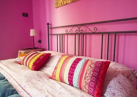 Ghiro Ghiotto Bed and Breakfast Pietra Ligure Exteriör bild