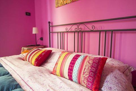 Ghiro Ghiotto Bed and Breakfast Pietra Ligure Exteriör bild
