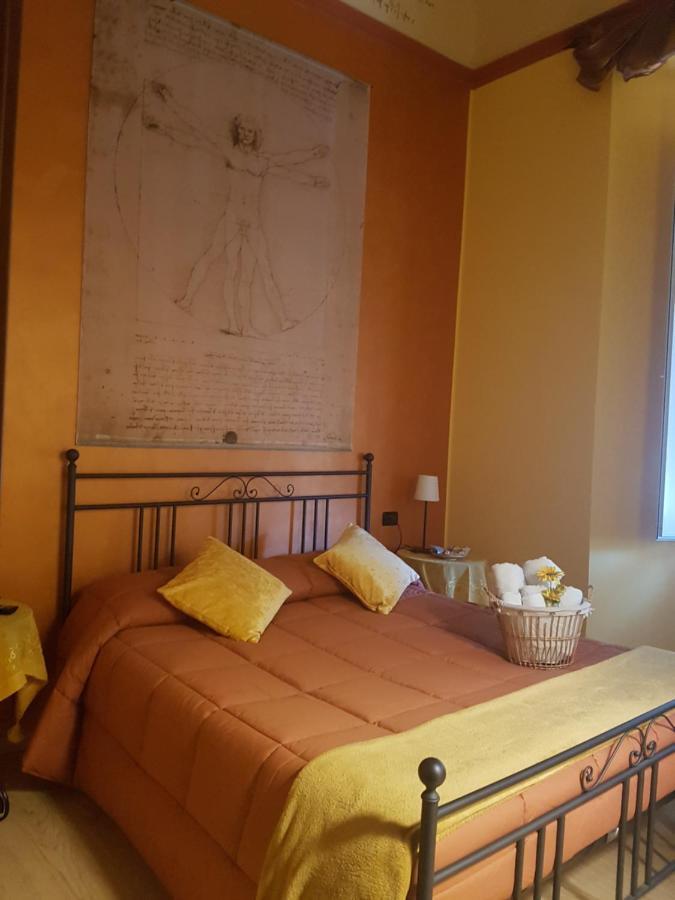 Ghiro Ghiotto Bed and Breakfast Pietra Ligure Exteriör bild